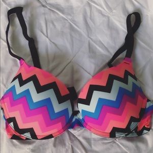 Victoria’s Secret PINK push up bra